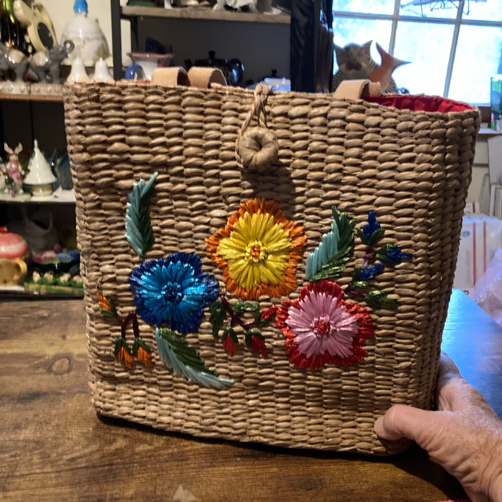 Vintage Amanda Smith tan woven straw bag